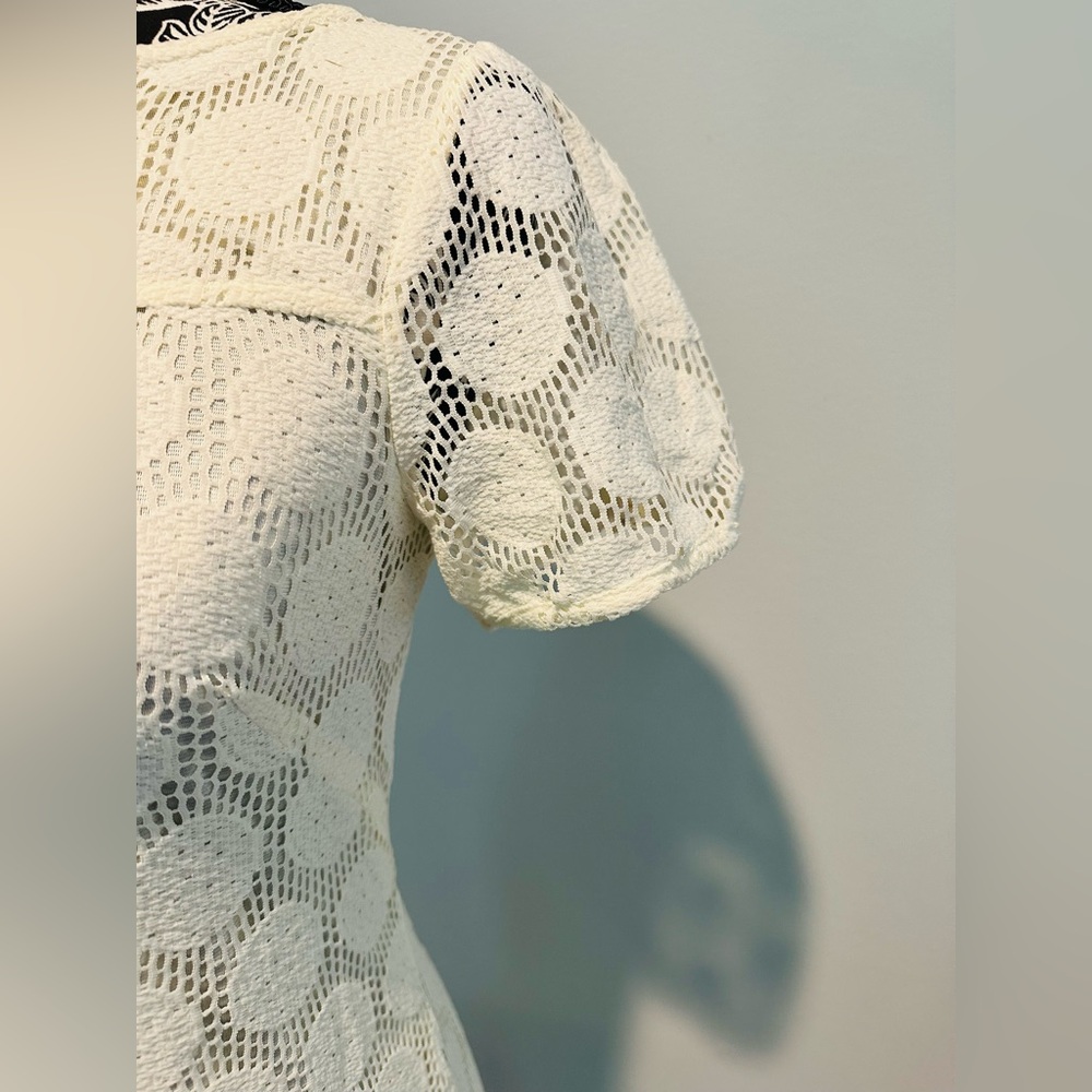 Vintage crochet/60’s inspired white polka dot dress - Picture 6 of 13
